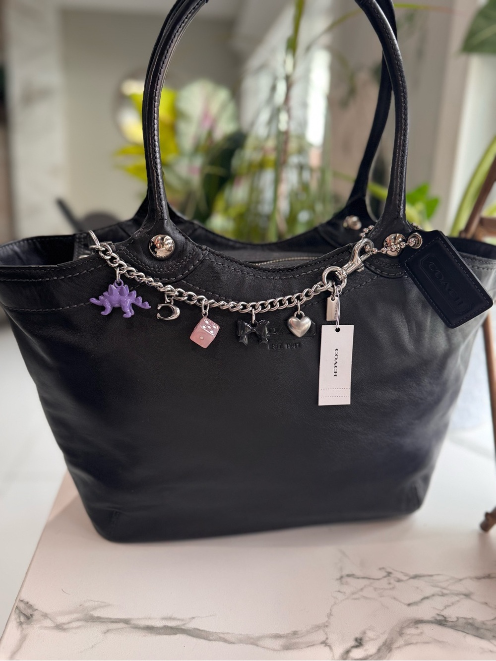Coach Black Leather Bleecker Tote + Coach Charm Chain 🦖 🎲